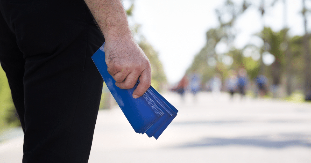 Why Aqueous Coating Flyers and Brochures Are a Must for Your Marketing Campaign?