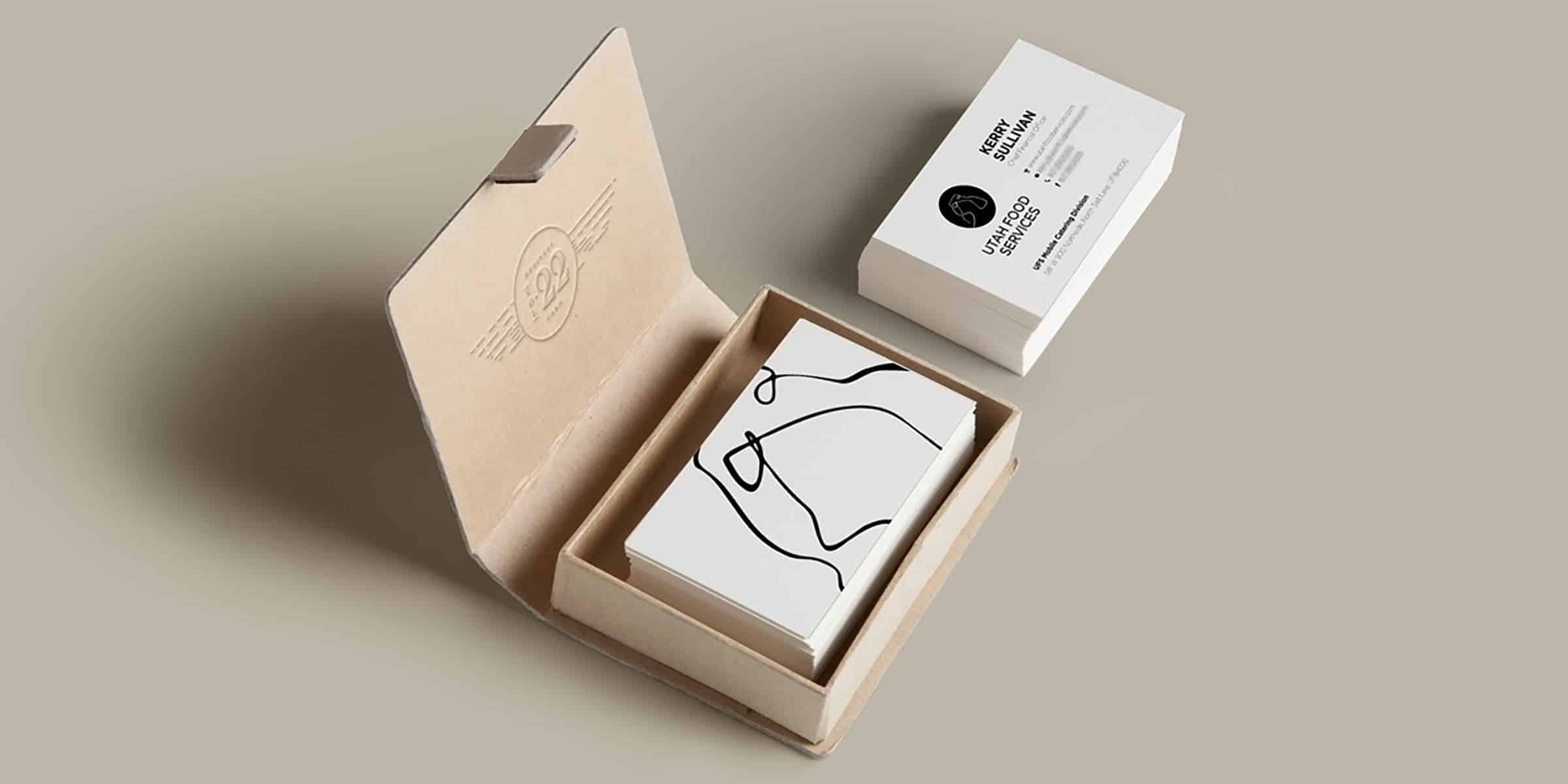 Spot UV vs. Traditional: Which Business Card Finish Makes a Stronger Impact?